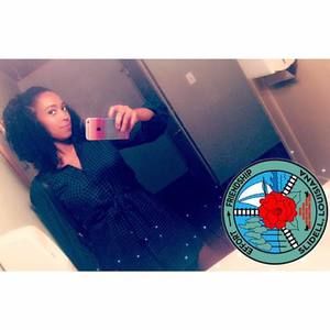 Meet your Posher, Eliza